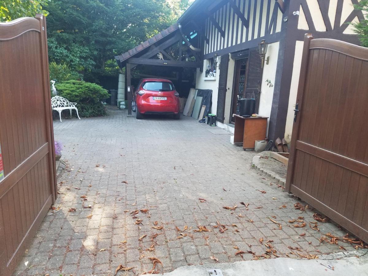 Normandy cottage Gagny Exteriör bild