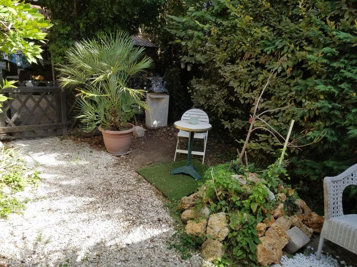 Normandy cottage Gagny Exteriör bild
